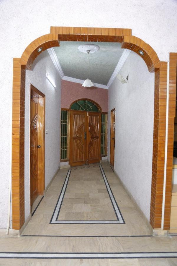 Karachi Motel 외부 사진